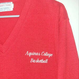 Aquinas College Basketball Vintage Official Award Sweater East-Tenn 100% Acrylic